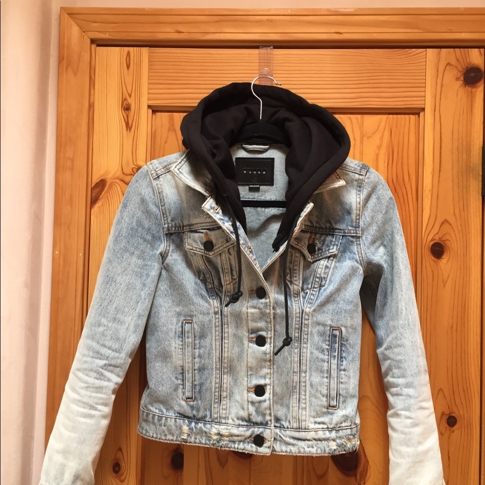 BLANK NYC Casual Encounter Jean jacket with removable hood
